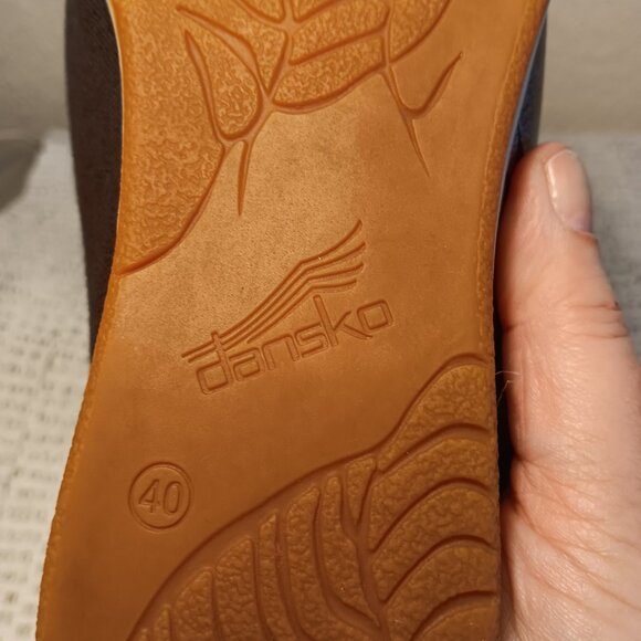 Dansko women's 'Olisa' canvas & silver foil floral accent lace-up sneakers sz 40 - Picture 12 of 14